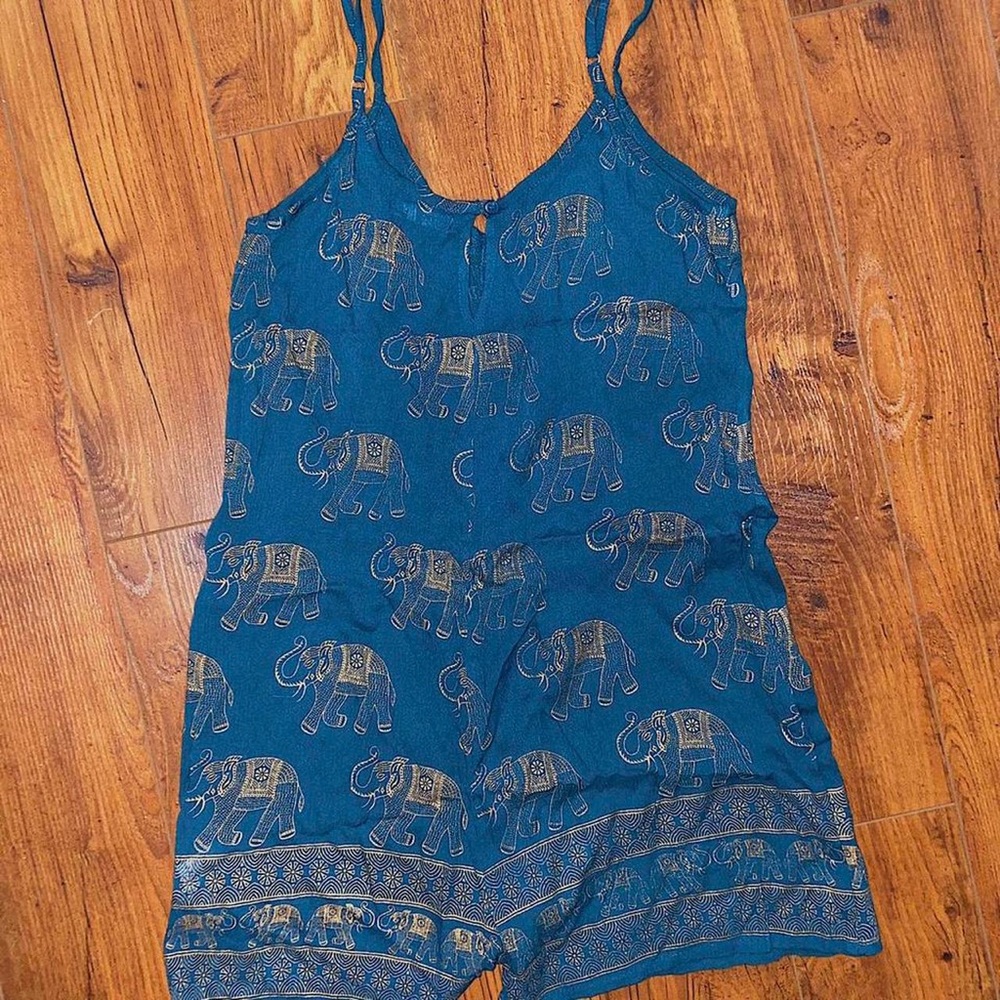 🦋🐘earthbound. teal romper with gold detailed elephants🐘🦋